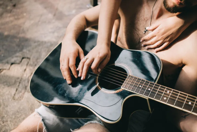 Just the Guitar and the Truth: Why Mitch Musso Keeps Going Back to Bare Bones
